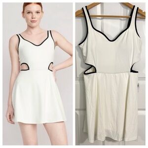 NWT Old Navy Sports Romper Dress Black and White Cut Out Workout Size Large